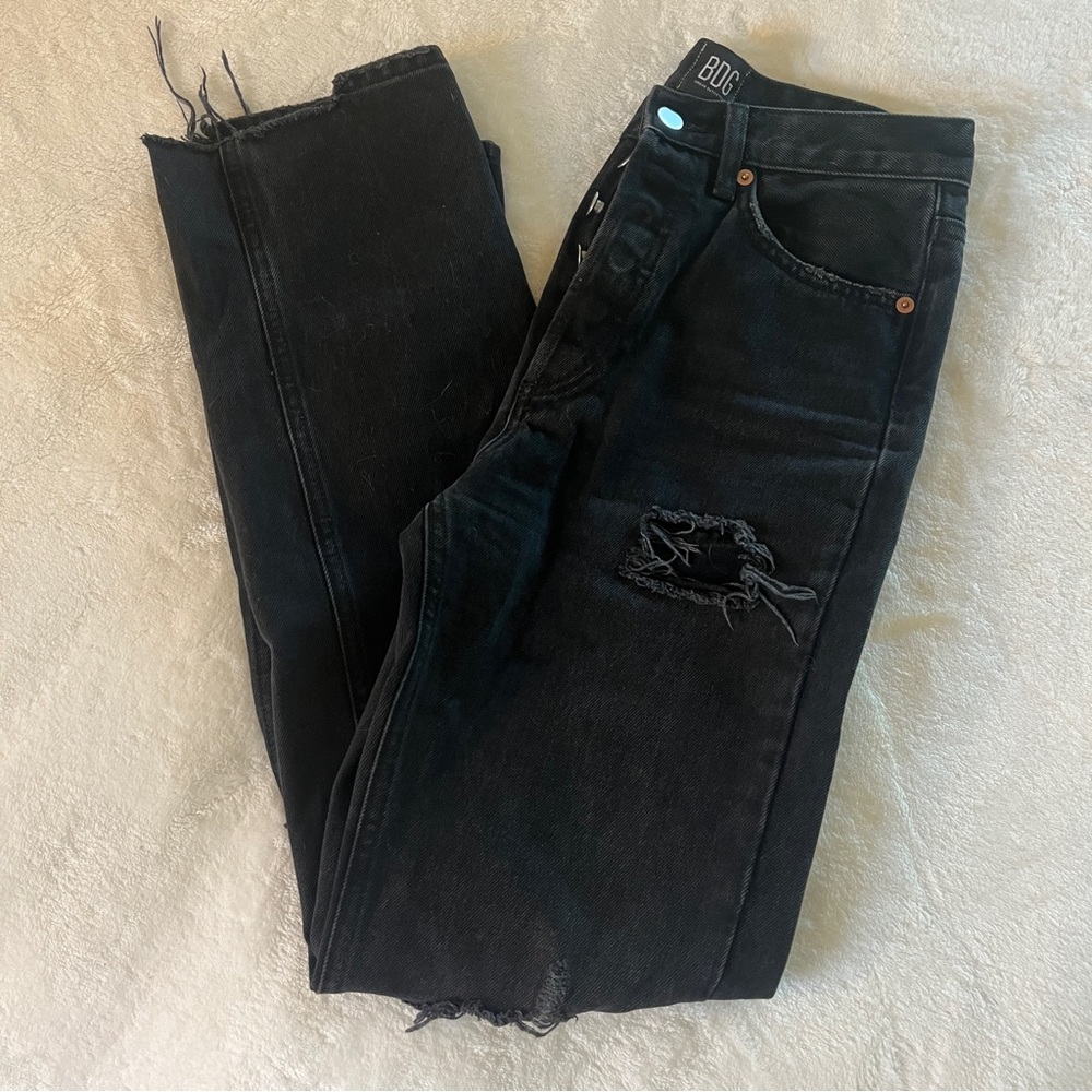 BDG Relaxed Straight Distressed Jeans